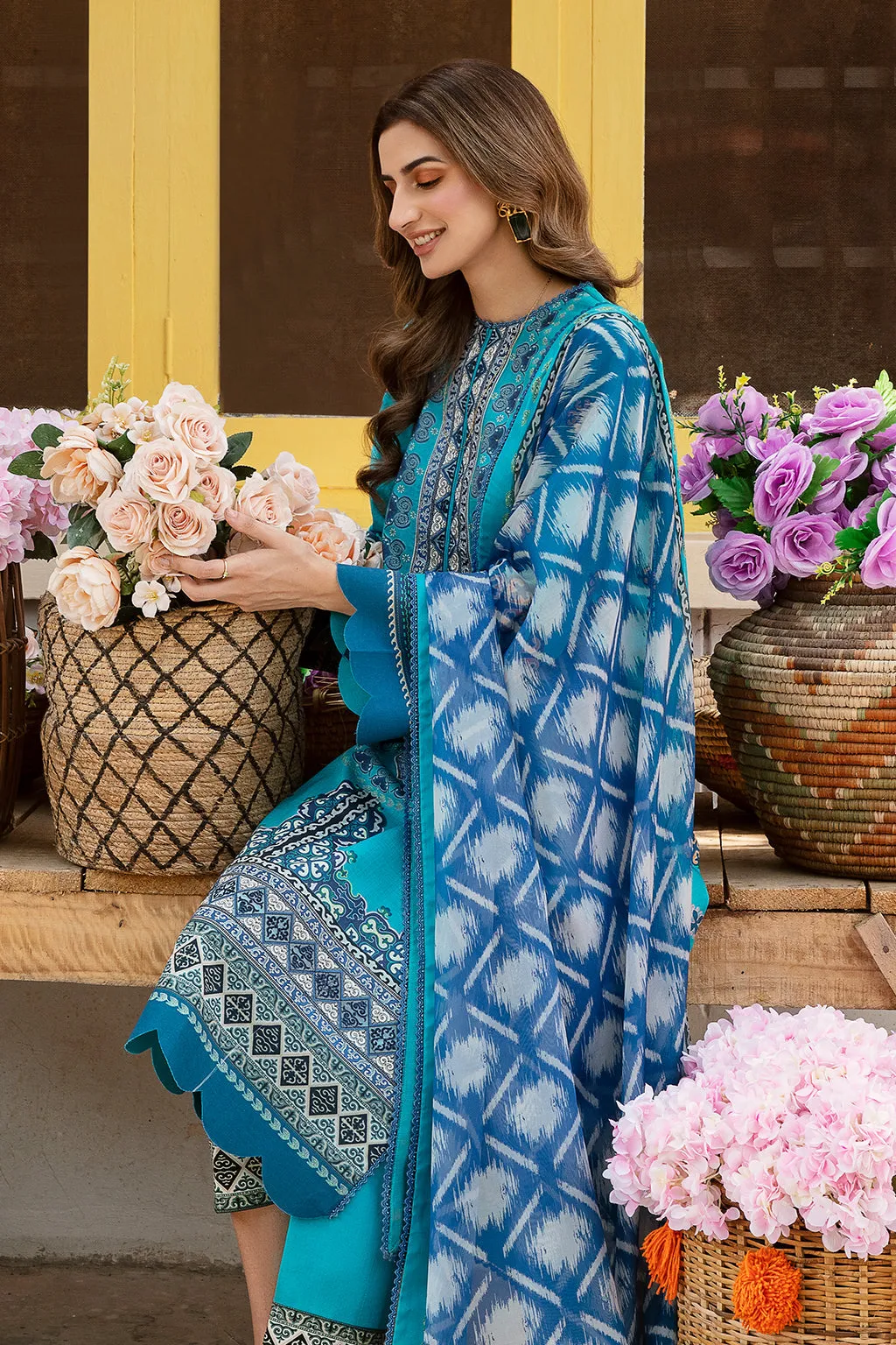 Afrozeh Rangreza Summer Edit Lawn Collection – Zoella