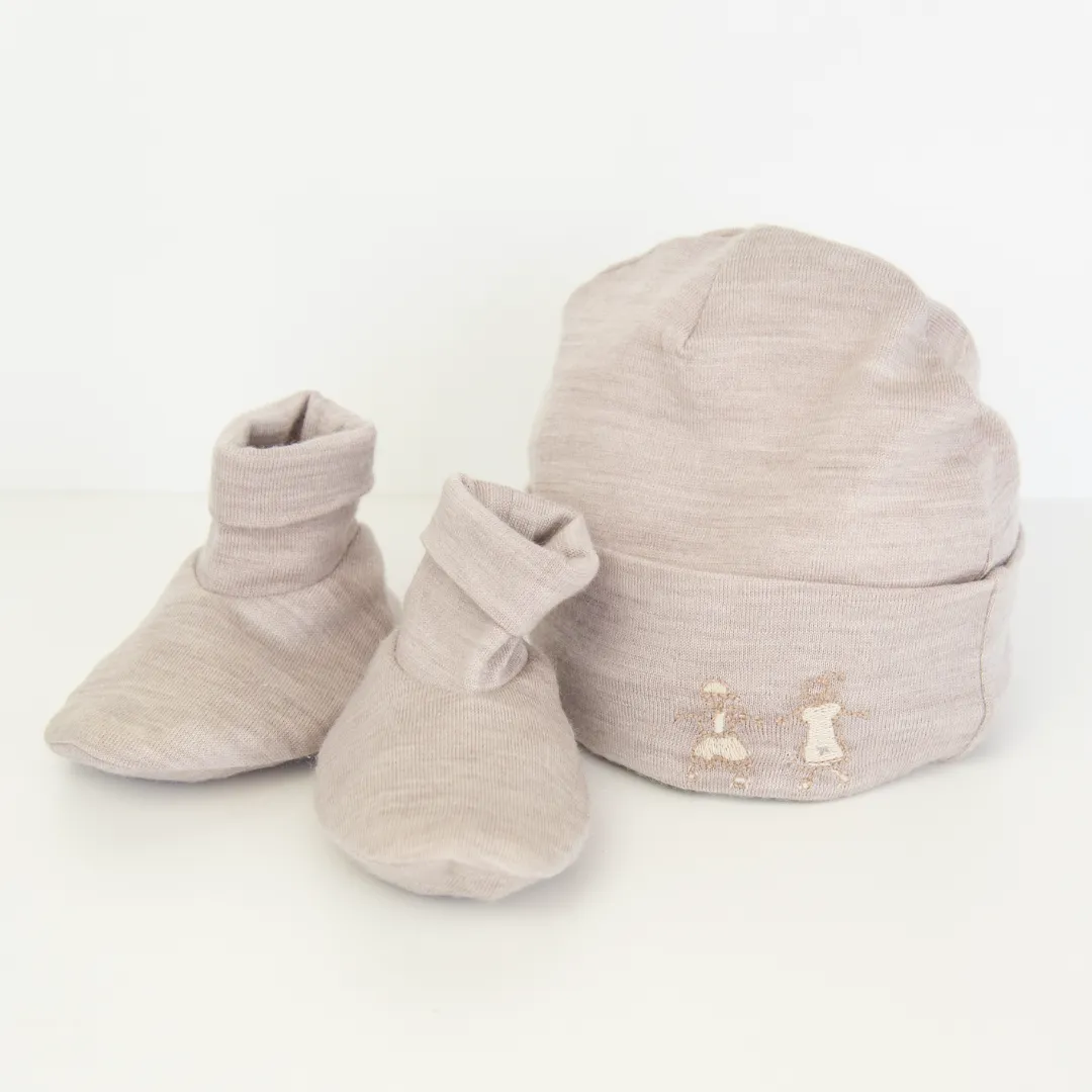 Beanie   Bootie Set