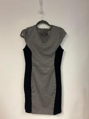 Black and white houndstooth short sleeve bodycon work dress, TU, Size 10 (Polyester, Elastane, Viscose)
