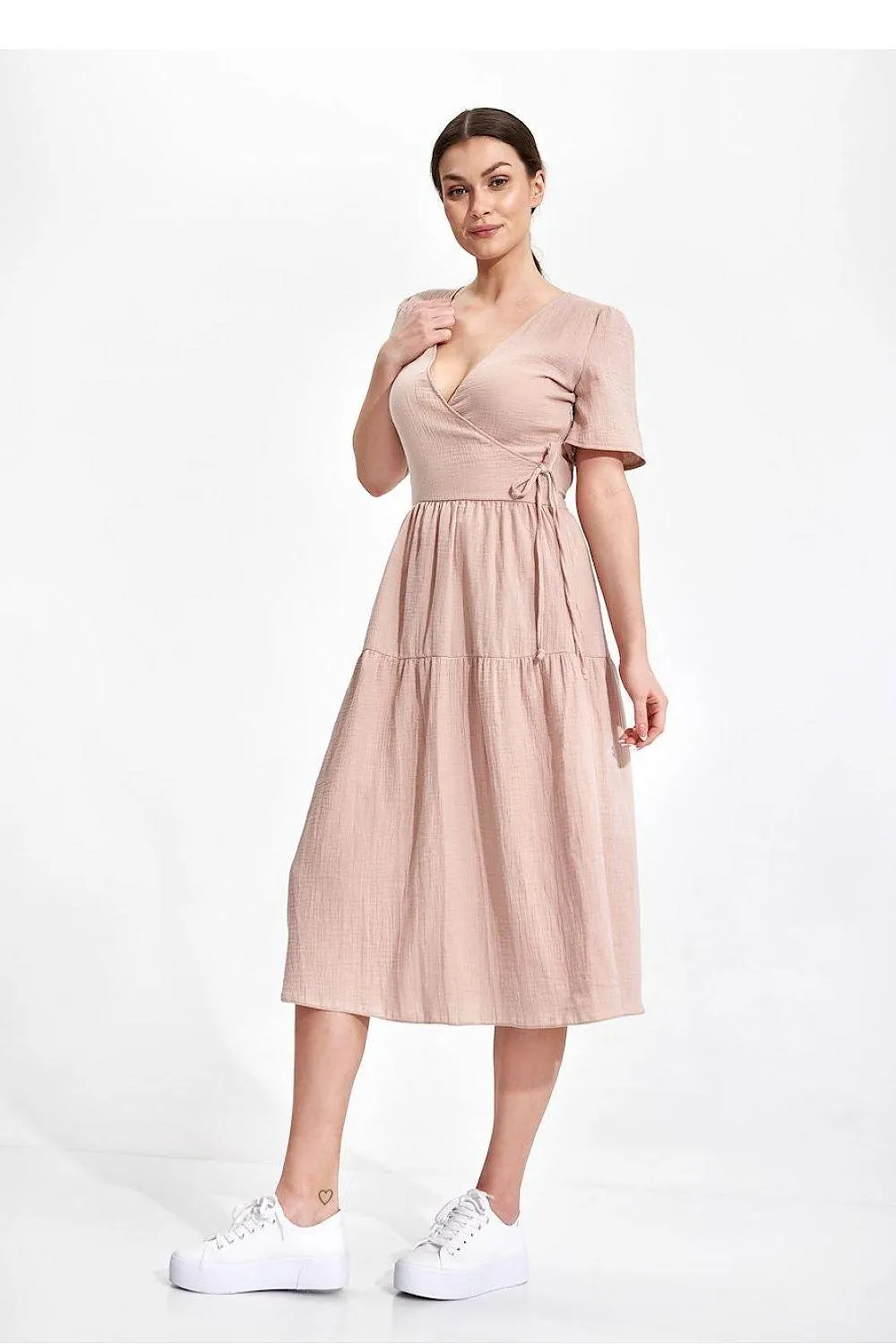 Elegant Flared Midi Envelope Dress with Short Sleeves and Chic Accents