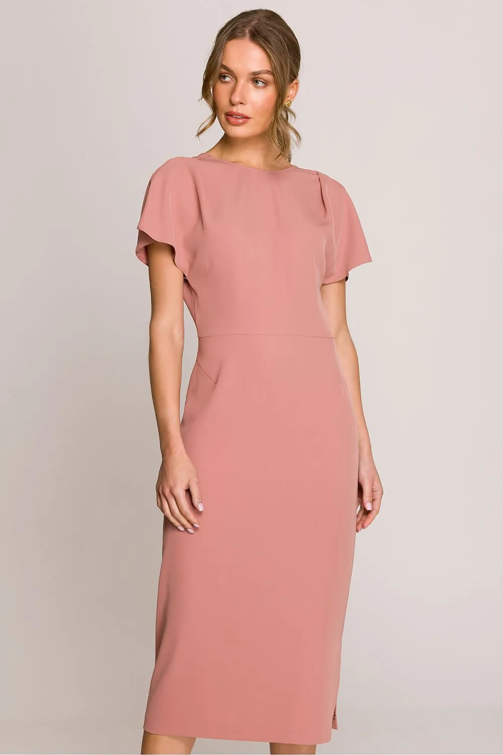Elegant short sleeves fitted cut dress