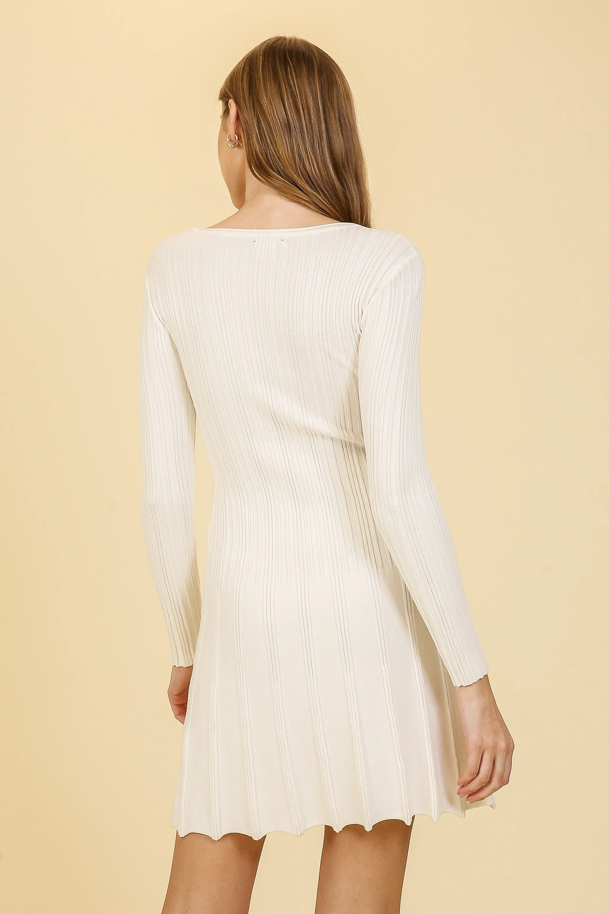 knit long sleeve pleated dress