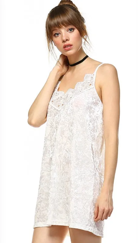VELVET LACE SLIP